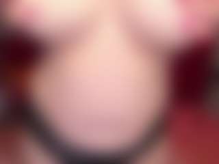 EmilyAmorre's Live Sex Cam Show
