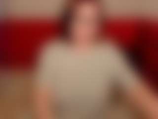 Live cam show with EmilyAmorre - Ass Bouncing on Dare Cams