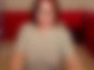 Live cam show with EmilyAmorre - Dirty Talk on Camsoda