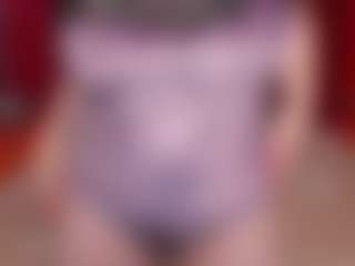 Live cam show with EmilyAmorre - Average on fuklive.com