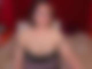 Live cam show with EmilyAmorre - Average on CamSextacy