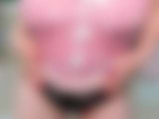 Live cam show with EmilyAmorre - Dirty Talk on Soda Cam