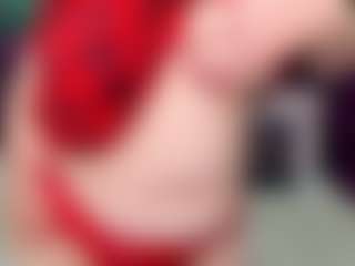 Live cam show with EmilyAmorre - Red Hair HD on fapnchat