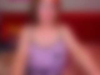 EmilyAmorre's Live Sex Cam Show
