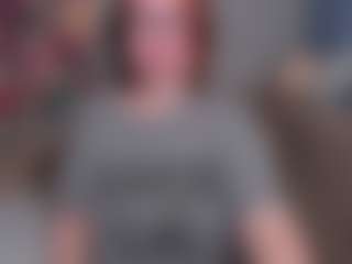 Live cam show with EmilyAmorre - BBW on Stripli.com