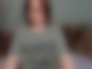 Live cam show with EmilyAmorre - Flashing on livesuperchat.net