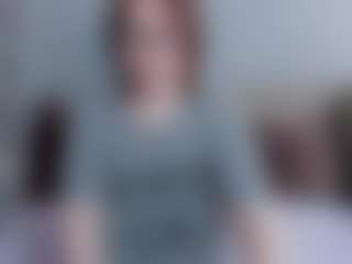 Live cam show with EmilyAmorre - Normal on Gym Cam Girls
