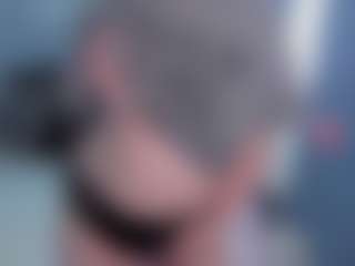 Live cam show with EmilyAmorre - Teen (18+) on Camsoda