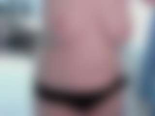 EmilyAmorre's Live Sex Cam Show