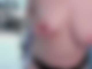 EmilyAmorre's Live Sex Cam Show