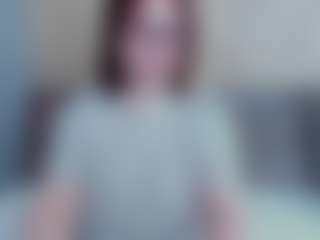 Live cam show with EmilyAmorre - Red Hair Young Adult on Mixed Magazine Live