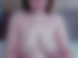 EmilyAmorre's Live Sex Cam Show