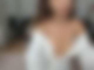 Live cam show with jenniferburil - Petite Teen (18+) on CamClone