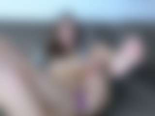 Live cam show with jenniferburil - Solo on Streamer API