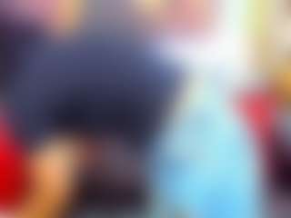 Live cam show with LauraSin - Outside on Milfs Live