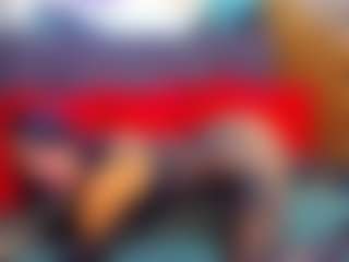 Live cam show with LauraSin - Athletic on parknlotfishbdy