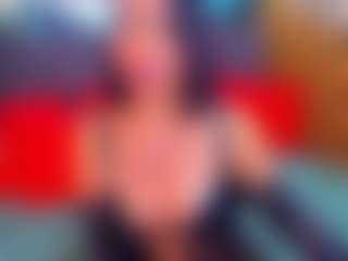Live cam show with LauraSin - Athletic on CSO-WL