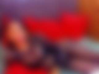 Live cam show with LauraSin - Bikini on livesuperchat.net
