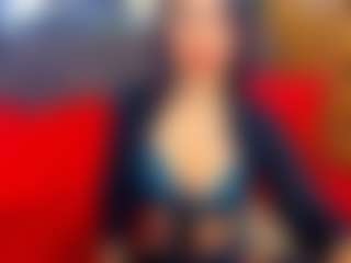 Live cam show with LauraSin - Costume on slutload