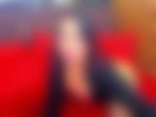 Live cam show with LauraSin - Costume on live.xbliss.ai