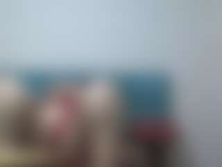 Live cam show with Allyyson-sweet - Blonde Hair on TeamSkeetLive
