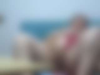 Live cam show with Allyyson-sweet - Sexy on UwU Esports