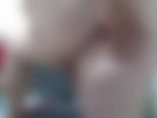 Live cam show with Allyyson-sweet - BBW on StripNow