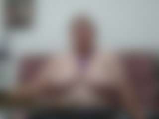 Live cam show with Allyyson-sweet - Blonde Hair Curvy on galaxygirlnitro.com