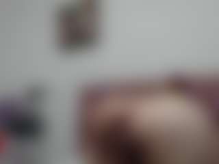 Live cam show with Allyyson-sweet - Blonde Hair Fetish on Hubzter Live