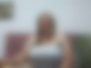 Live cam show with Allyyson-sweet - Facial Piercings on xxxlivecams.org