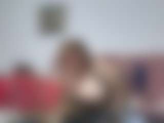 Live cam show with Allyyson-sweet - Blonde Hair on Dare Cams