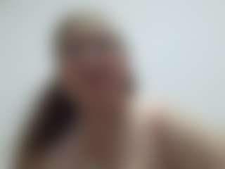 Live cam show with Allyyson-sweet - Big Ass on liverealitysex.com