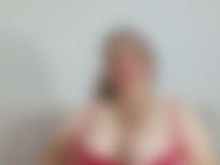 Live cam show with Allyyson-sweet - Bikini on SxyPornLive