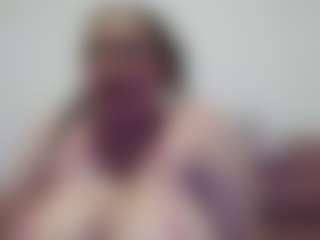 Live cam show with Allyyson-sweet - Blonde Hair on CamClone