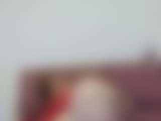 Live cam show with Allyyson-sweet - Erotic Dance on CamClone