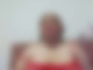 Live cam show with Allyyson-sweet - Blonde Hair Shaved Pussy on Dolls Live