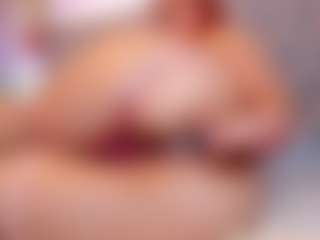 Live cam show with Angie Muller - Hairy Pussy on studioflirtlive.com