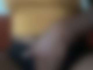 Live cam show with Exotica - Cum on Camming Site