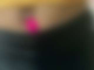 Live cam show with Exotica - Flashing on sexytreat.net