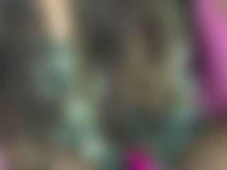 Exotica MILF webcam performer live streaming
