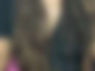 Live cam show with Exotica - Black MILF on dropp.cam