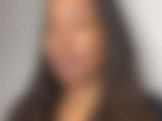 Live cam show with Exotica - Average on CamwithHer