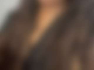 Live cam show with Exotica - Ebony Petite on Dare Cams