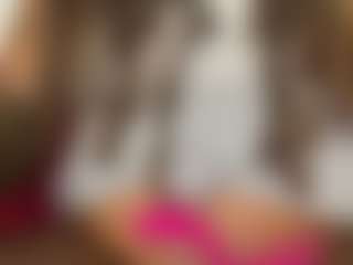 Live cam show with Exotica - Ebony MILF on CamClone
