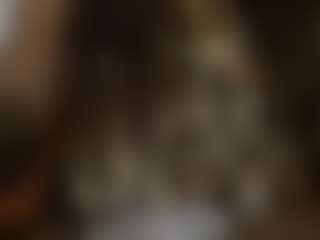 Live cam show with Exotica - Public Brown Hair on Cam Slut