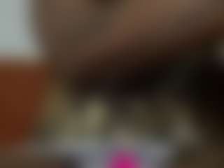 Live cam show with Exotica - Mobile MILF on Milfs Live