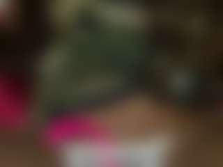Live cam show with Exotica - Public on Dolls Live