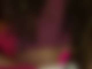Live cam show with Exotica - American Petite on TeamSkeetLive | united states