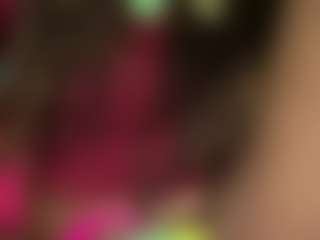 Live cam show with Exotica - Brown Hair MILF on Streamer API