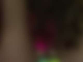 Live cam show with Exotica - Average on liverealitysex.com